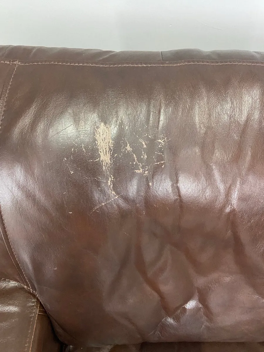 3 seater leather sofa - Image 4