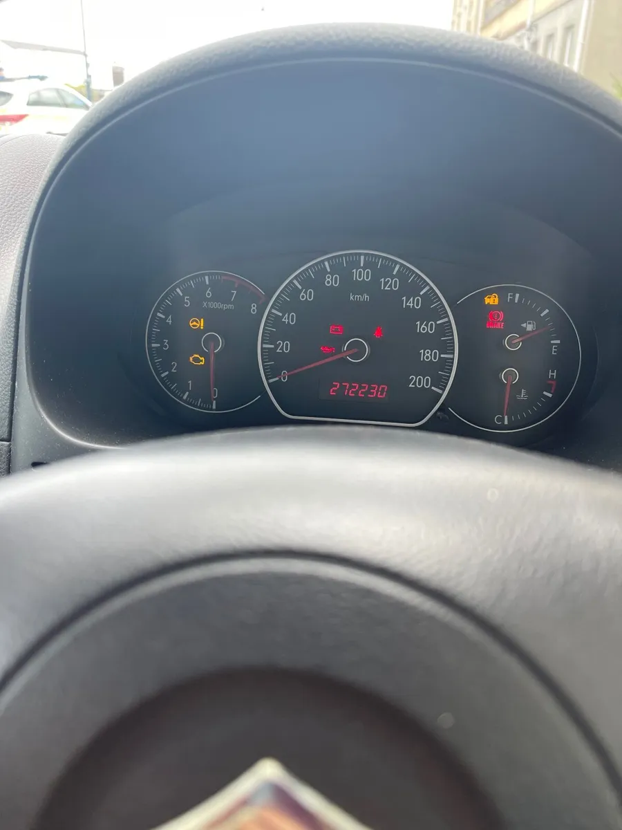 Suzuki SX4 2008 - Image 2