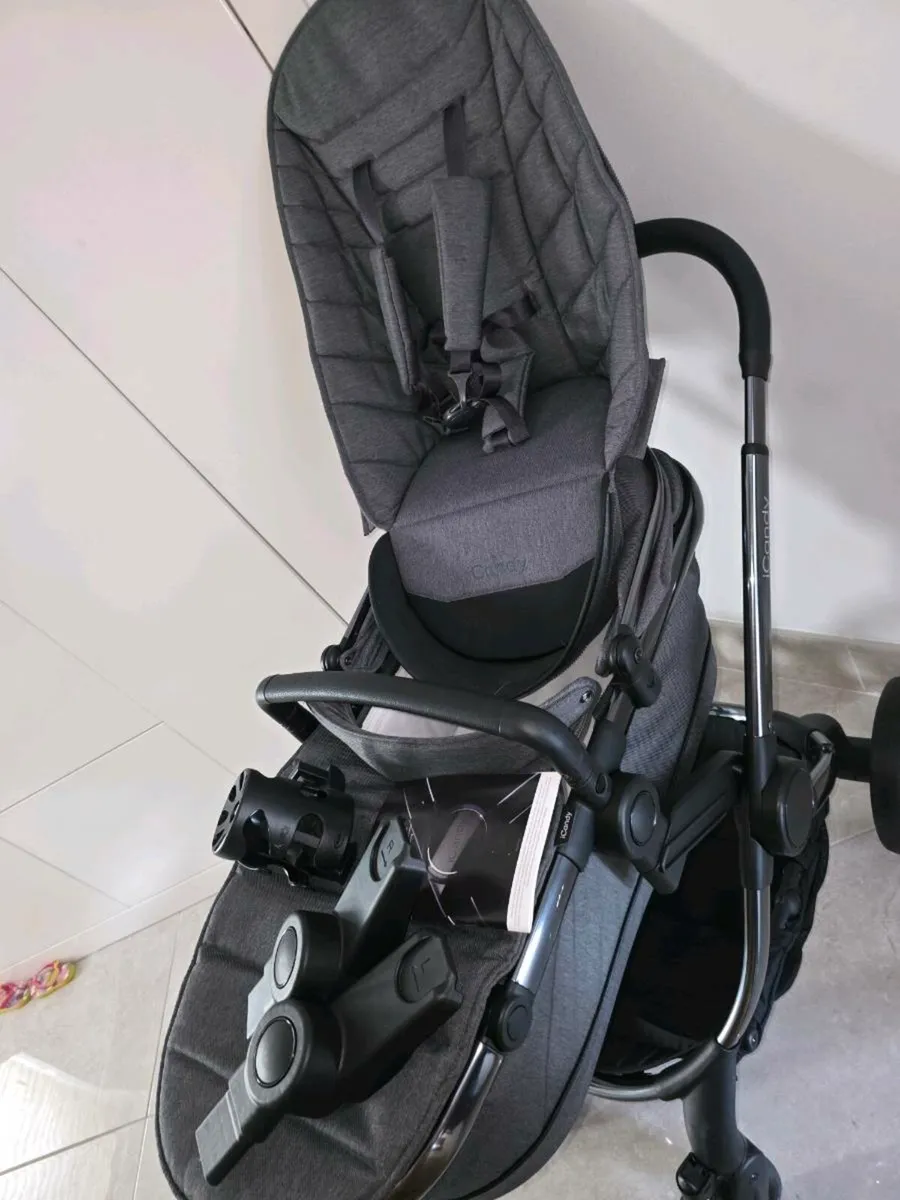 iCandy Peach 7 Buggy With Carrycot - Image 2