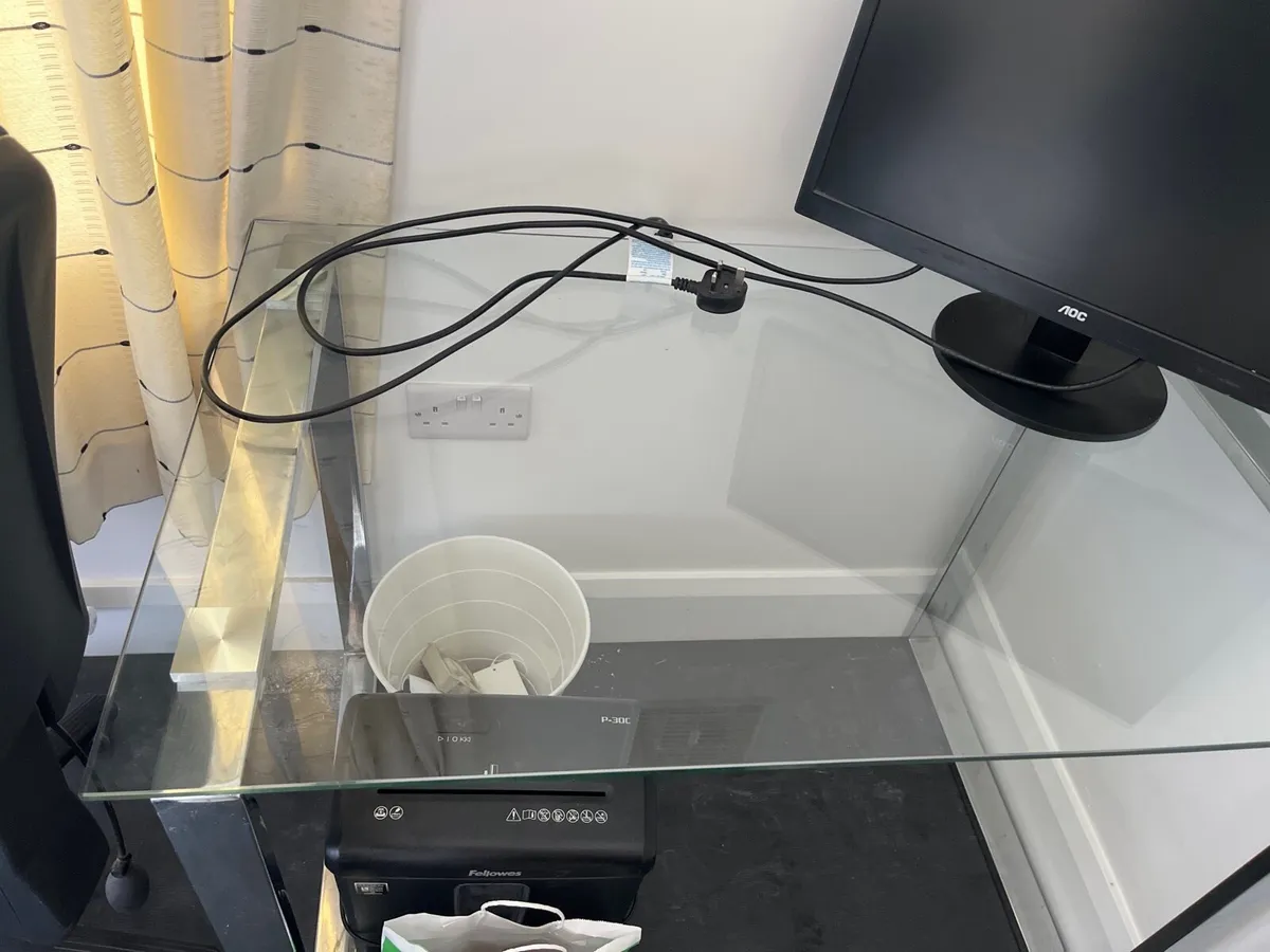 Desk - Image 1