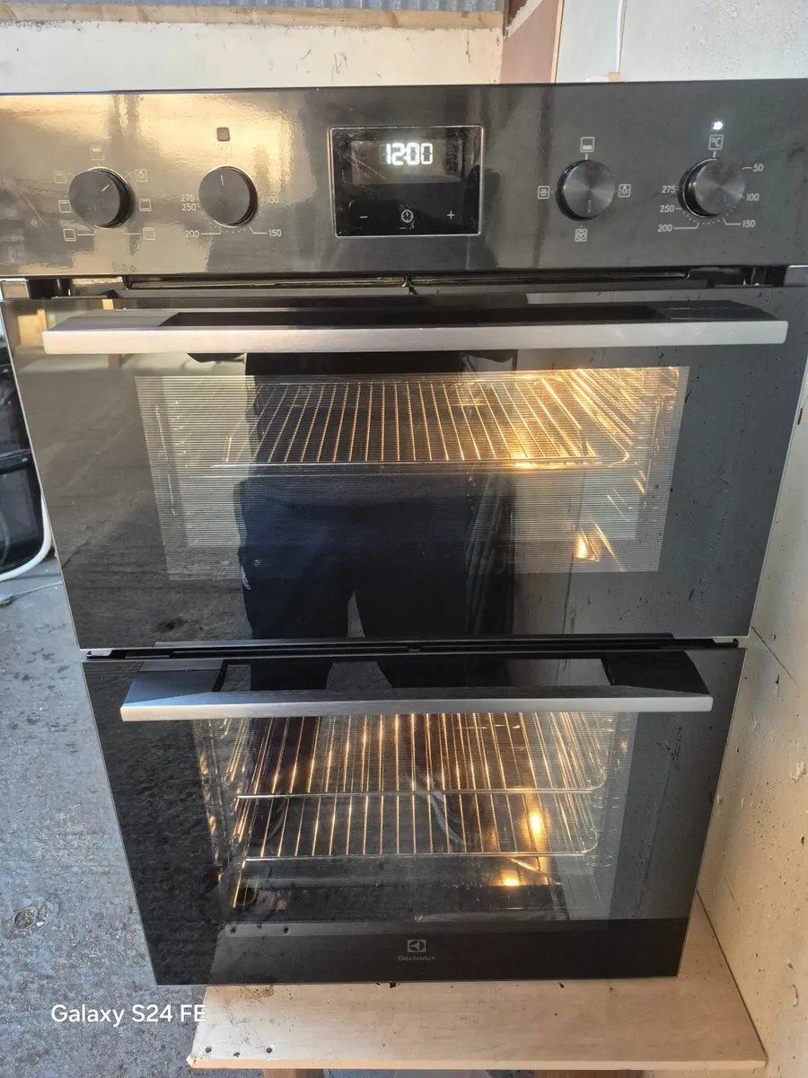 Electrolux Built In Double Oven - Image 1