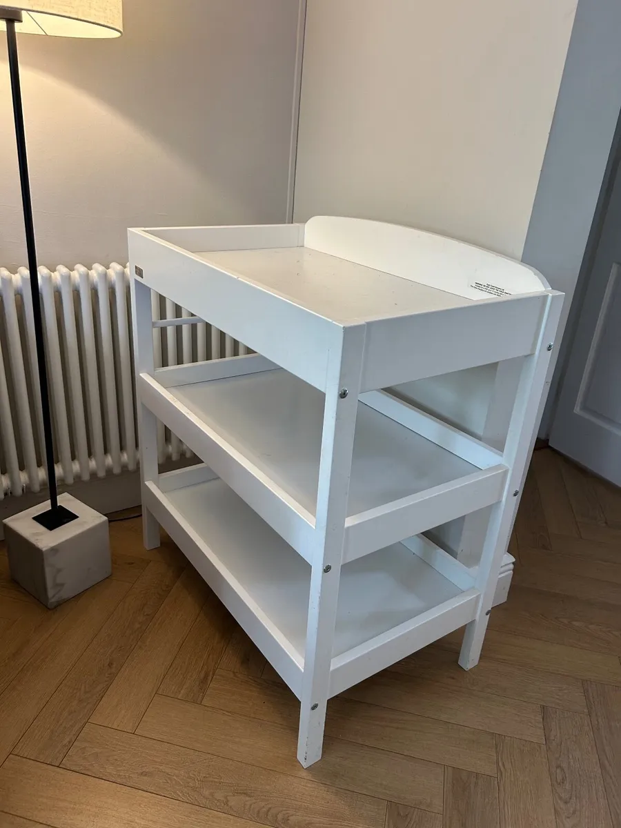 Baby changing unit - Image 2