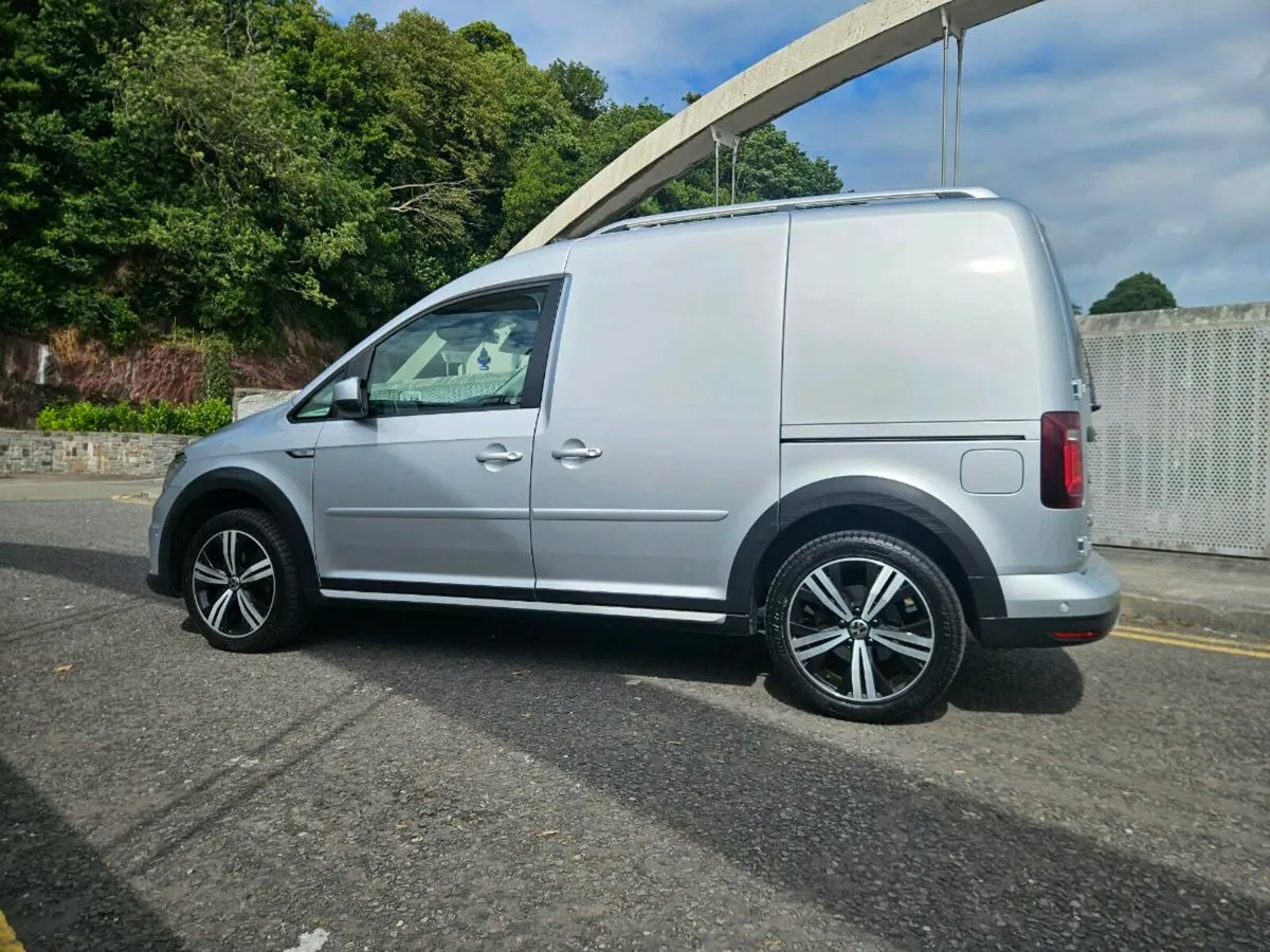 Volkswagen Caddy Alltrack - Image 1