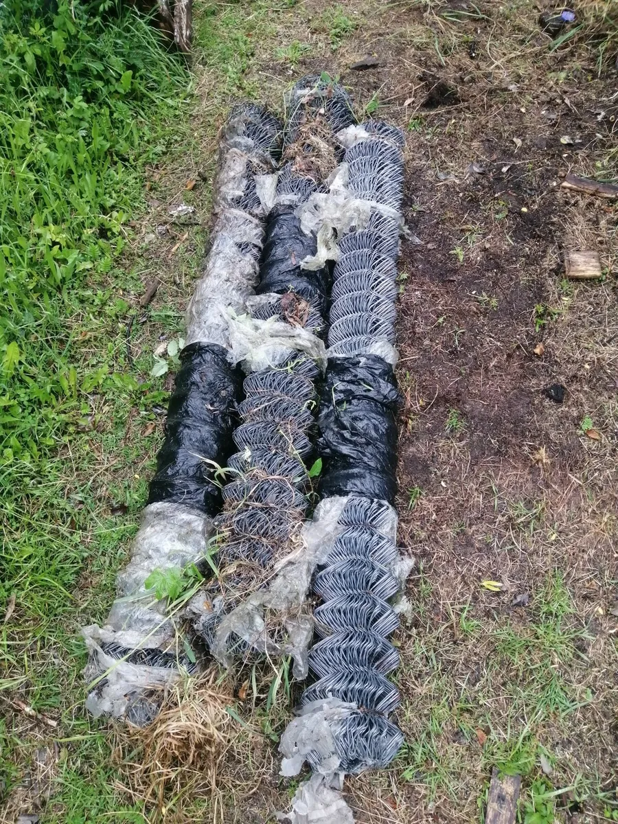 chainlink fence - Image 2