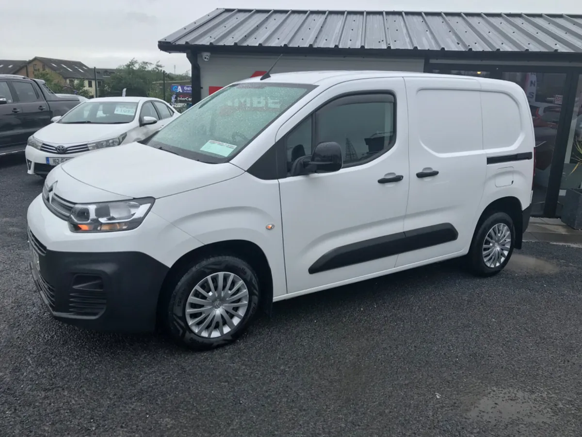Citroen Berlingo 202 Turbo Diesel 3 Seater - Image 1