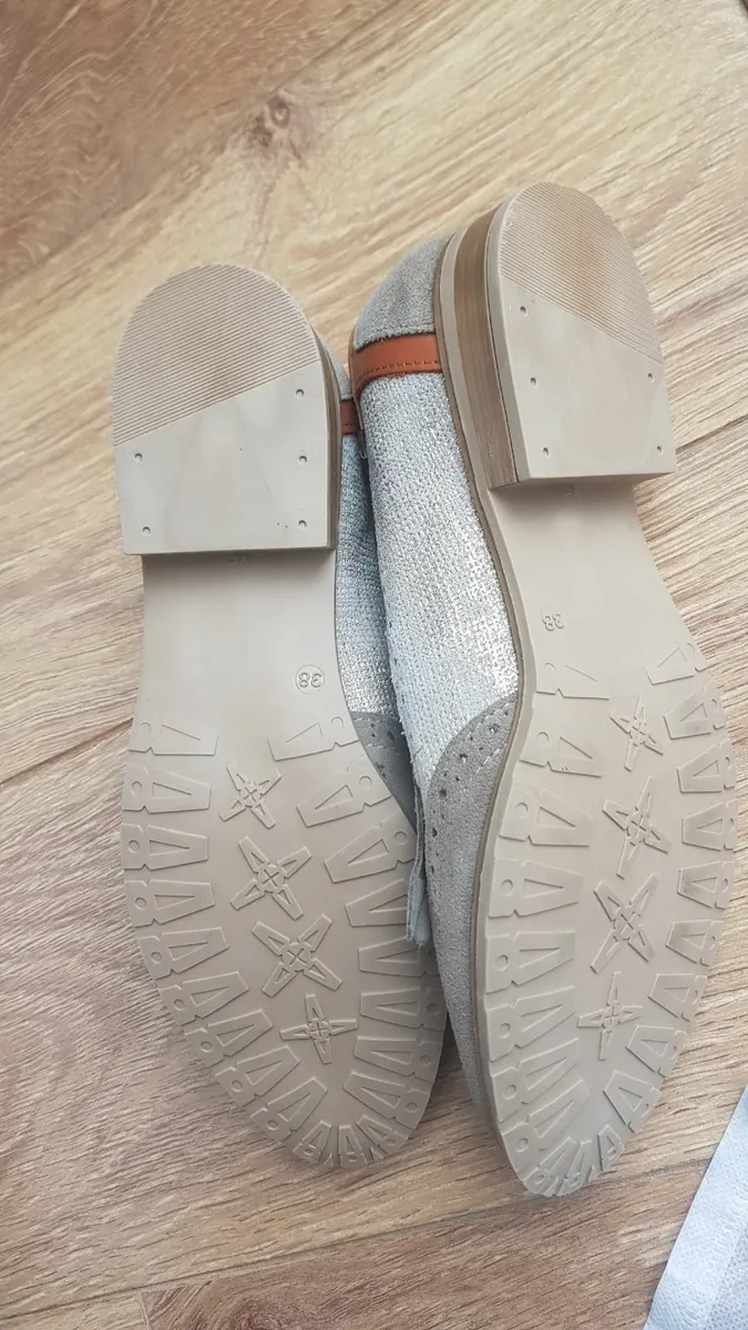 Carl Scarpa shoes leather Brand new - Image 2