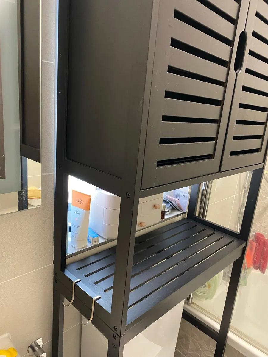 Bathroom unit - Image 2