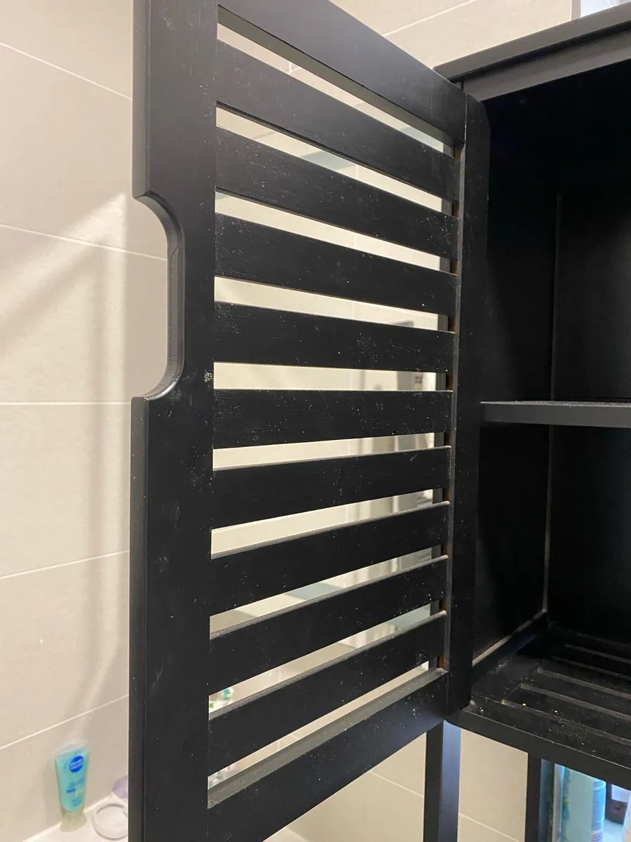 Bathroom unit - Image 3