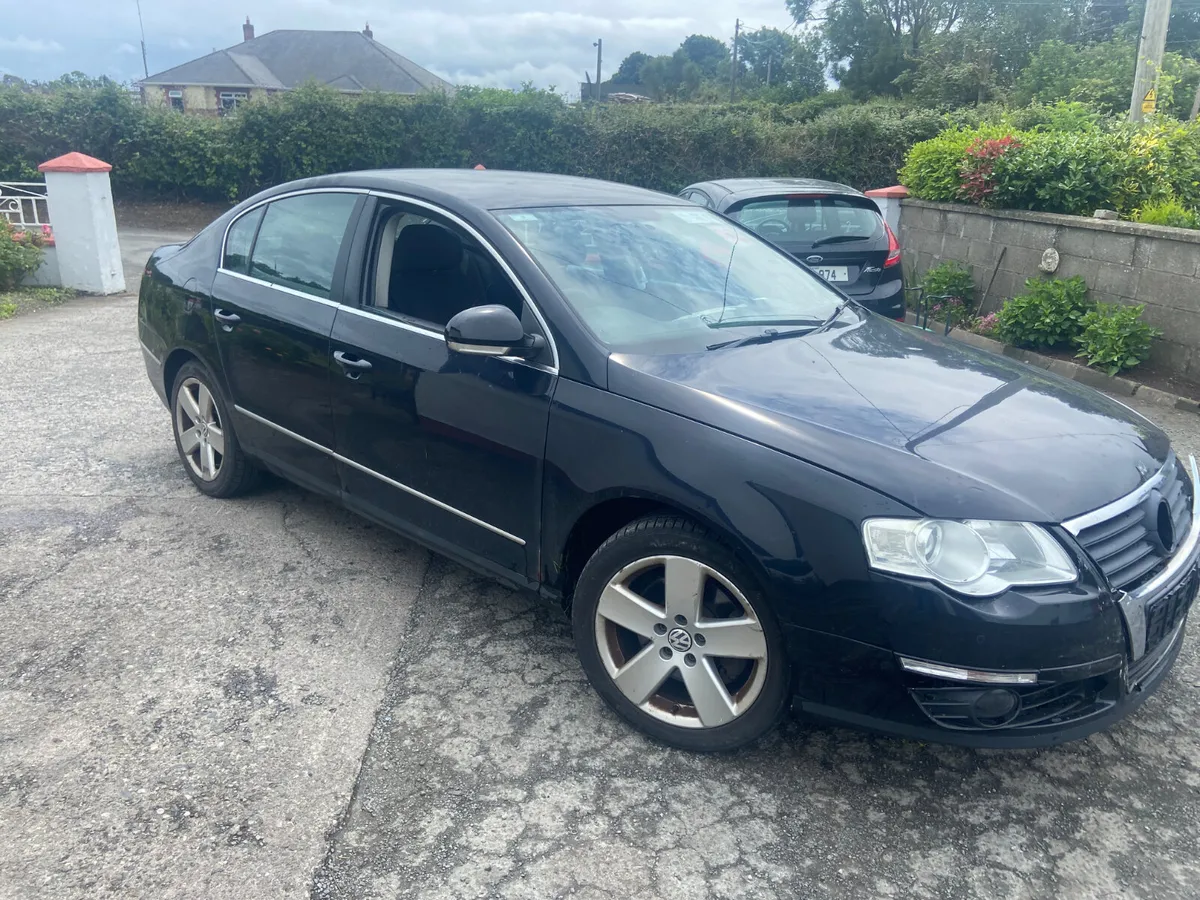 2010 Volkswagen Passat tdi slight damage - Image 1