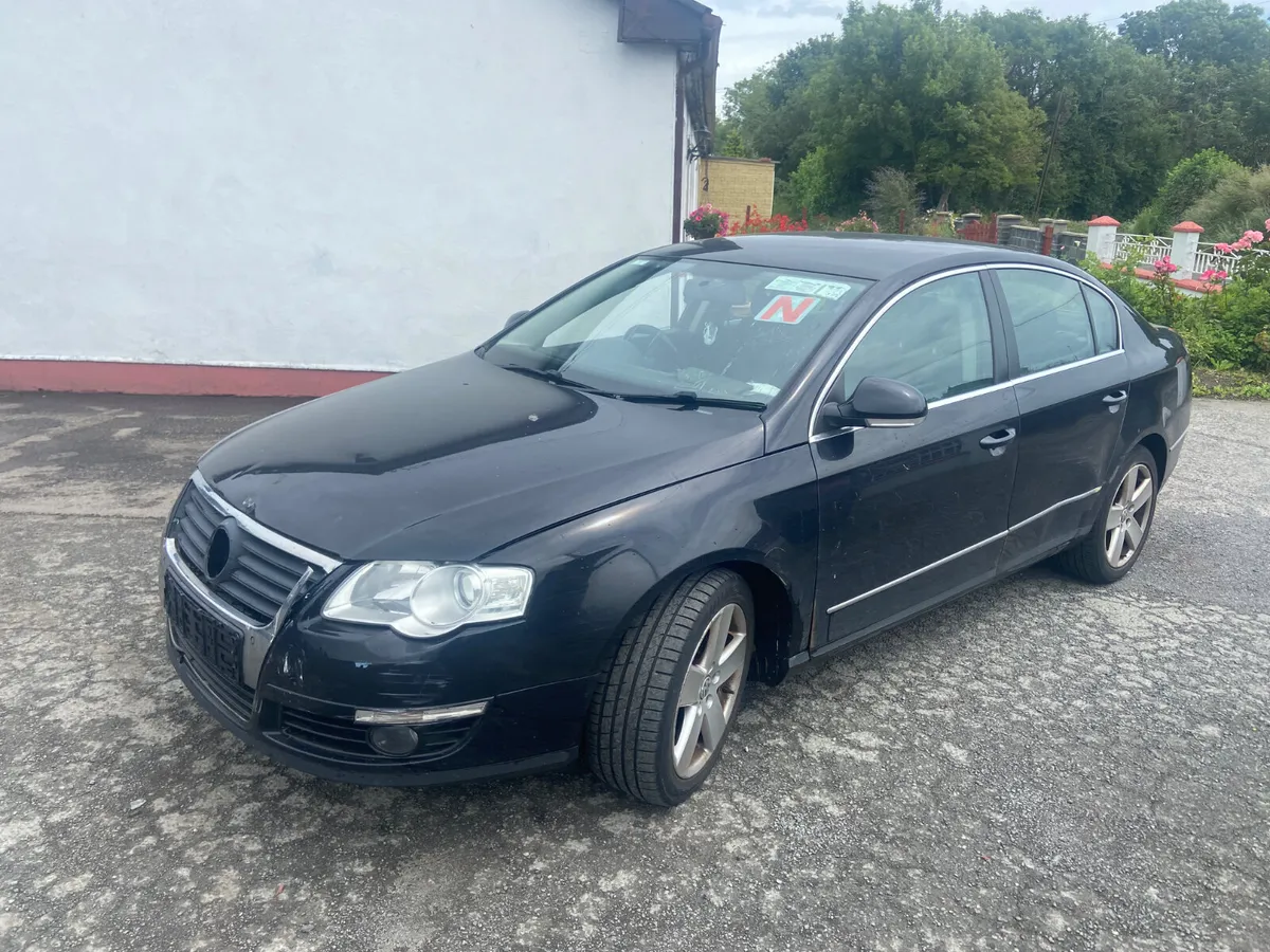 2010 Volkswagen Passat tdi slight damage - Image 2