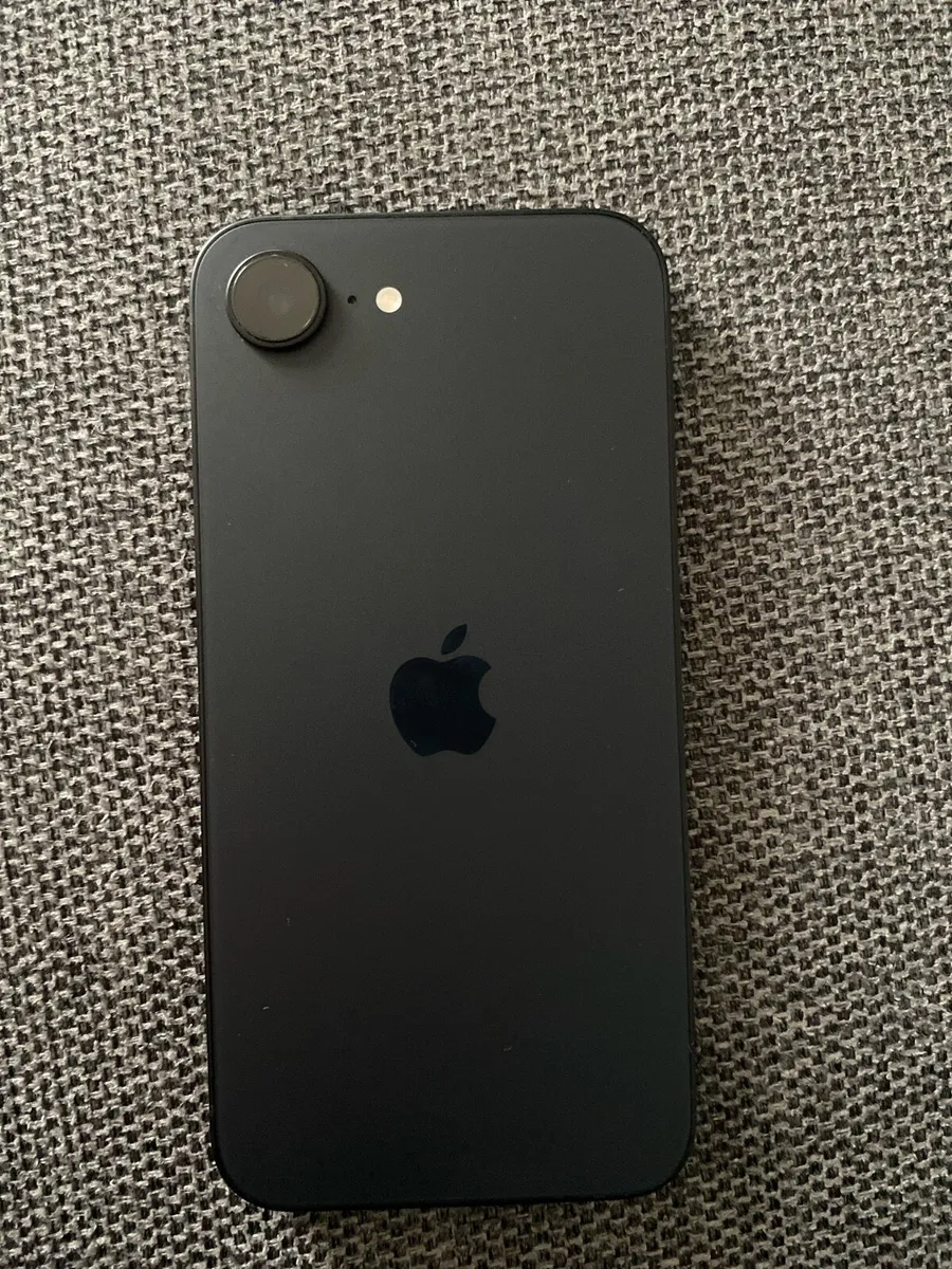 brand new iphone16 e - Image 2