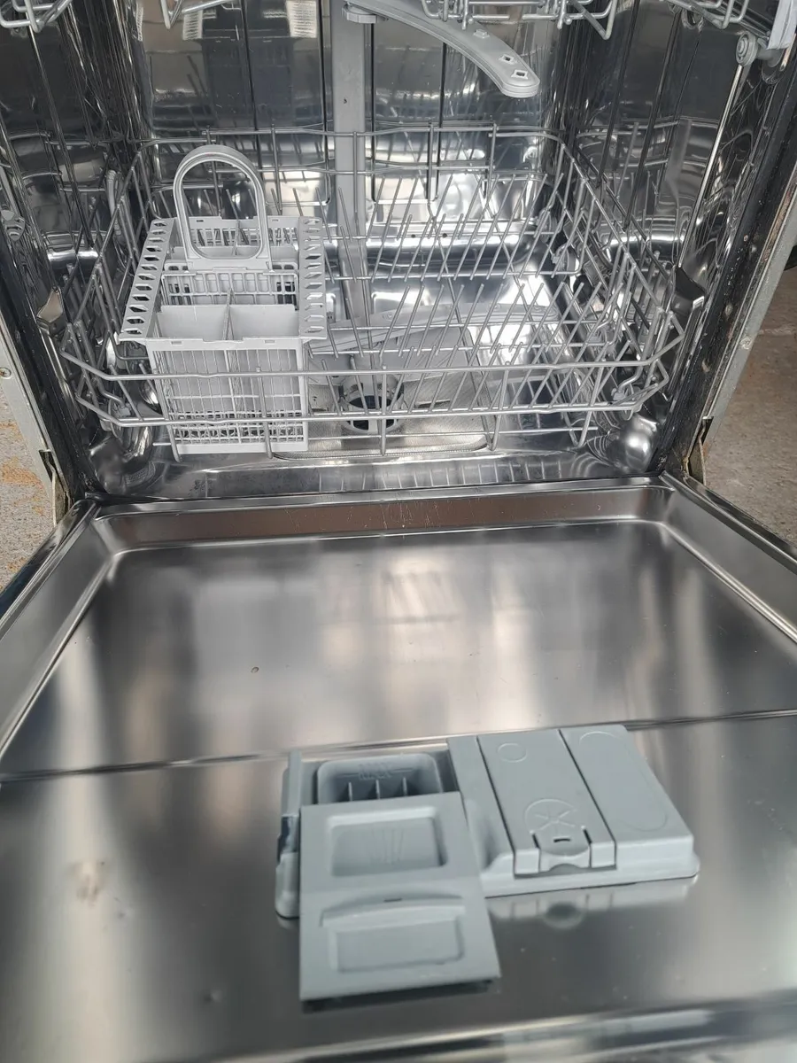Dishwasher - Image 3