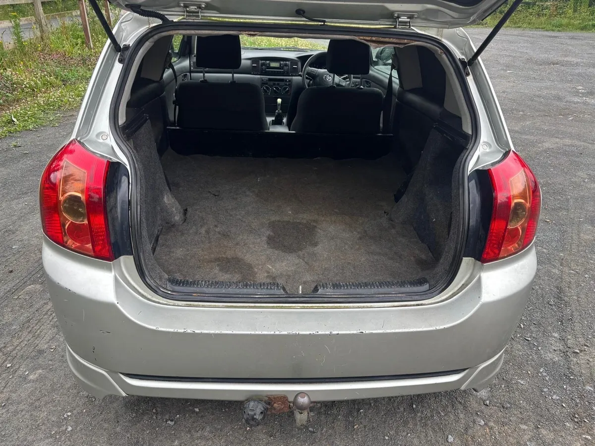 2005 Toyota Corolla D-4D - Image 4