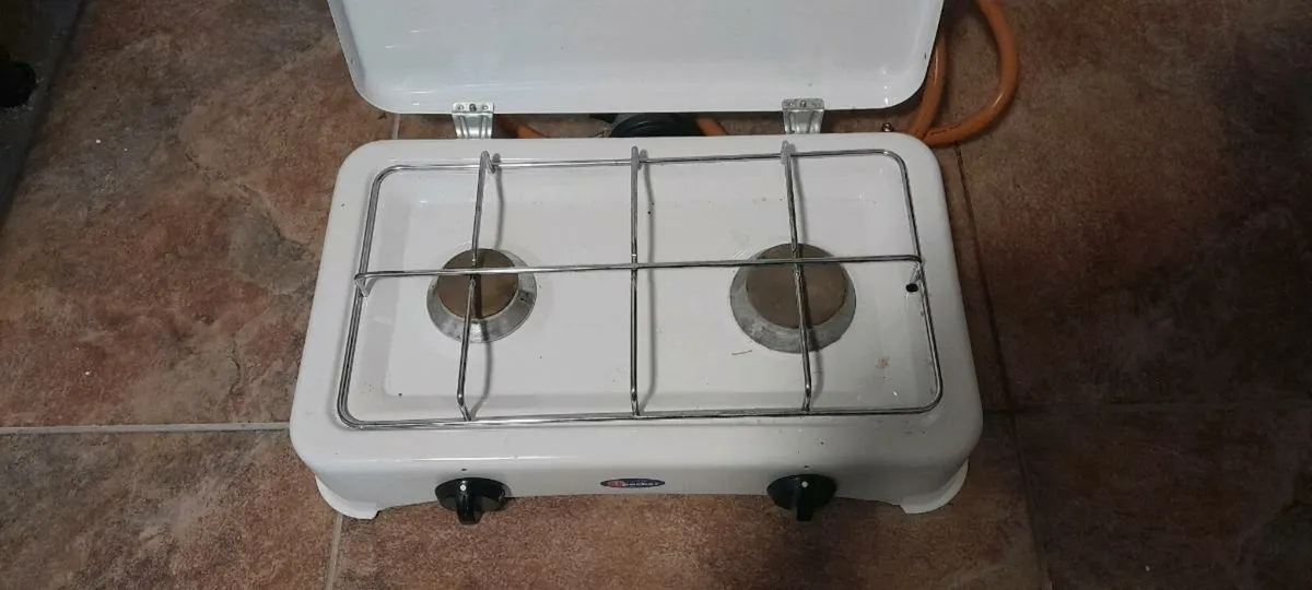 Two ring bottle gas cooker. Used very little. - Image 1