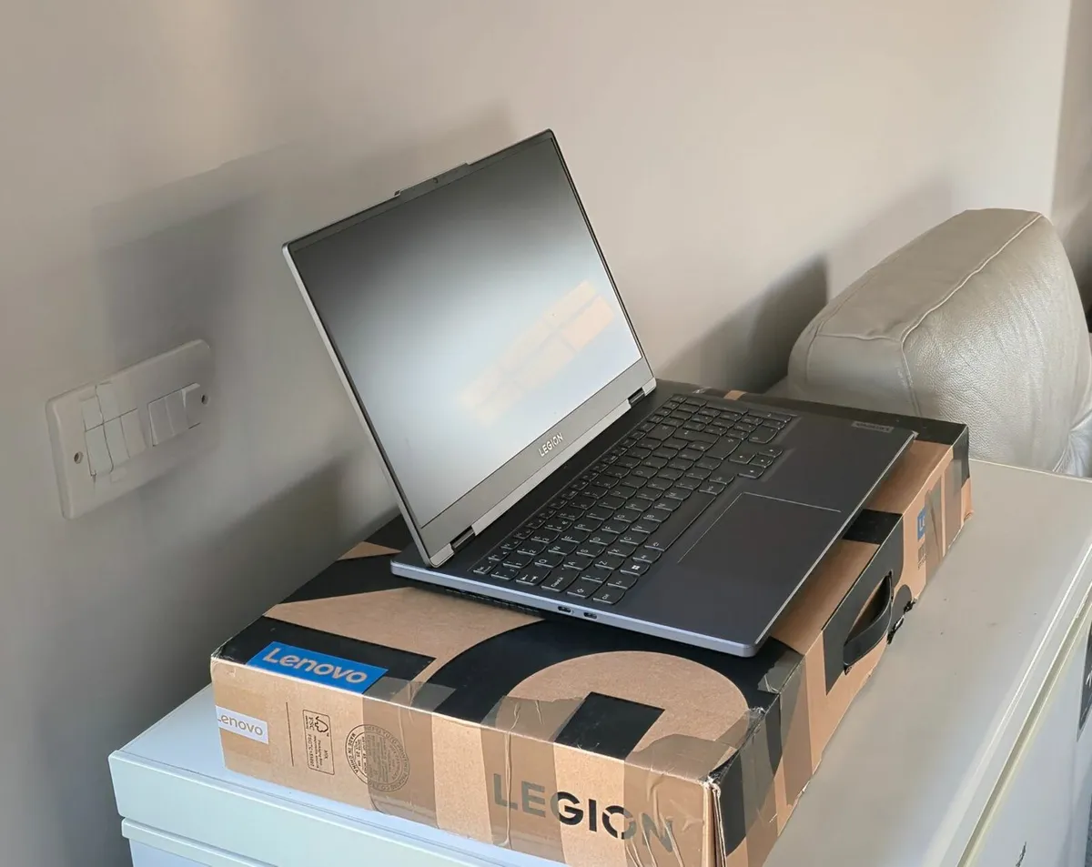 Lenovo Legion 5i Gen 7 ( 15.6" Intel ) - Image 1