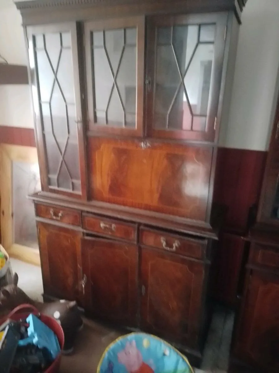 Display cabinets x2 - Image 4