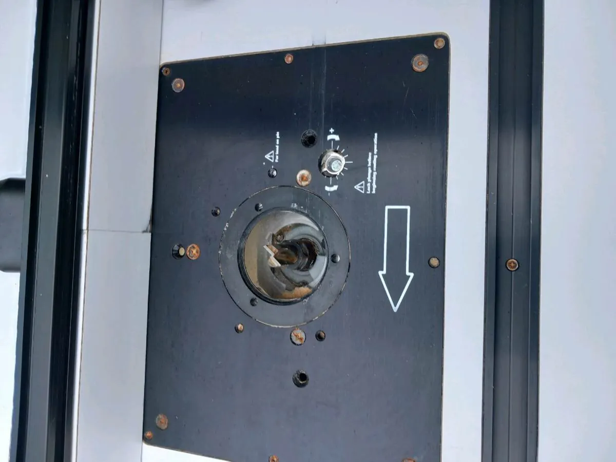 Router - Image 3
