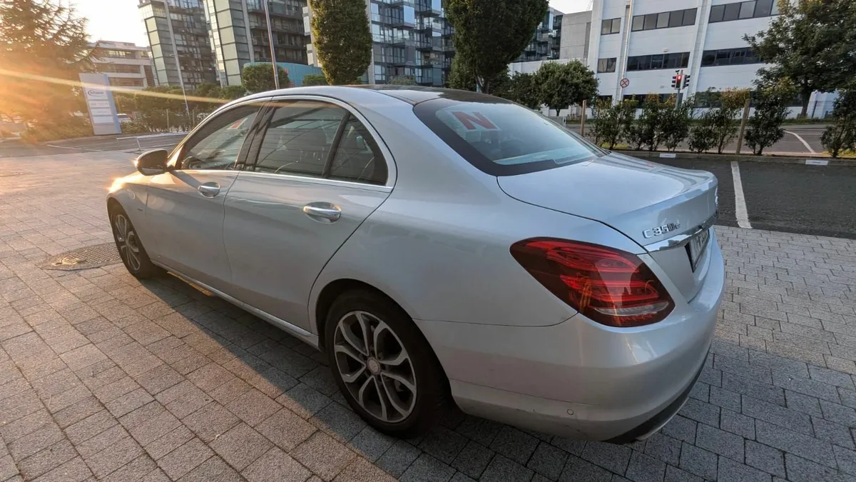 Mercedes-Benz C-Class 2017 - Image 2