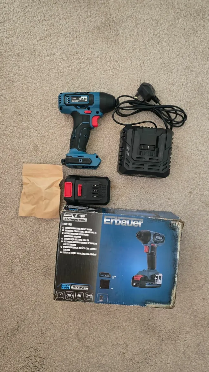 Erbauer 18V Cordless Brushless Impact Driver Kit