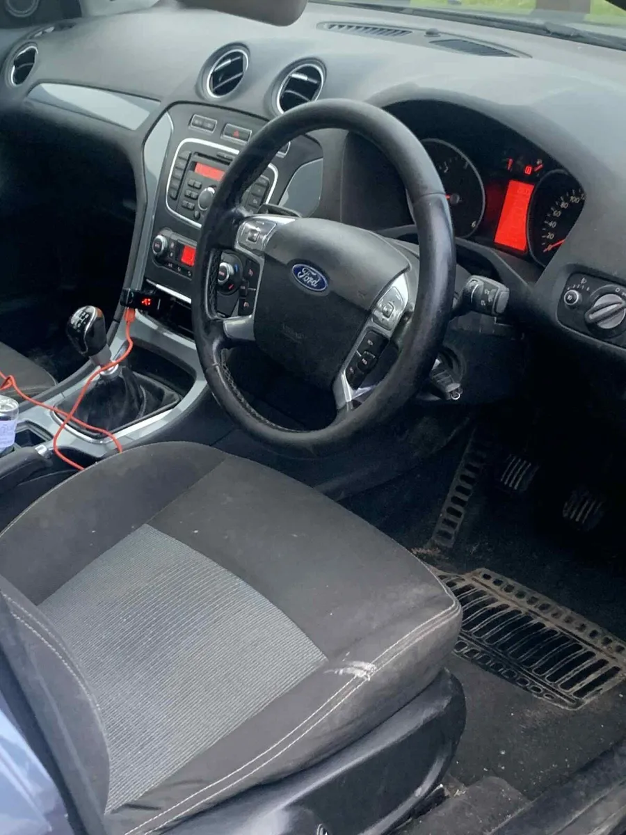 Ford mondeo - Image 4