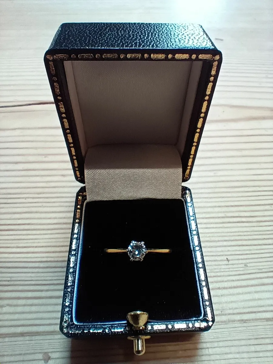 Solitaire 0.30ct Diamond Engagement Ring - Image 1