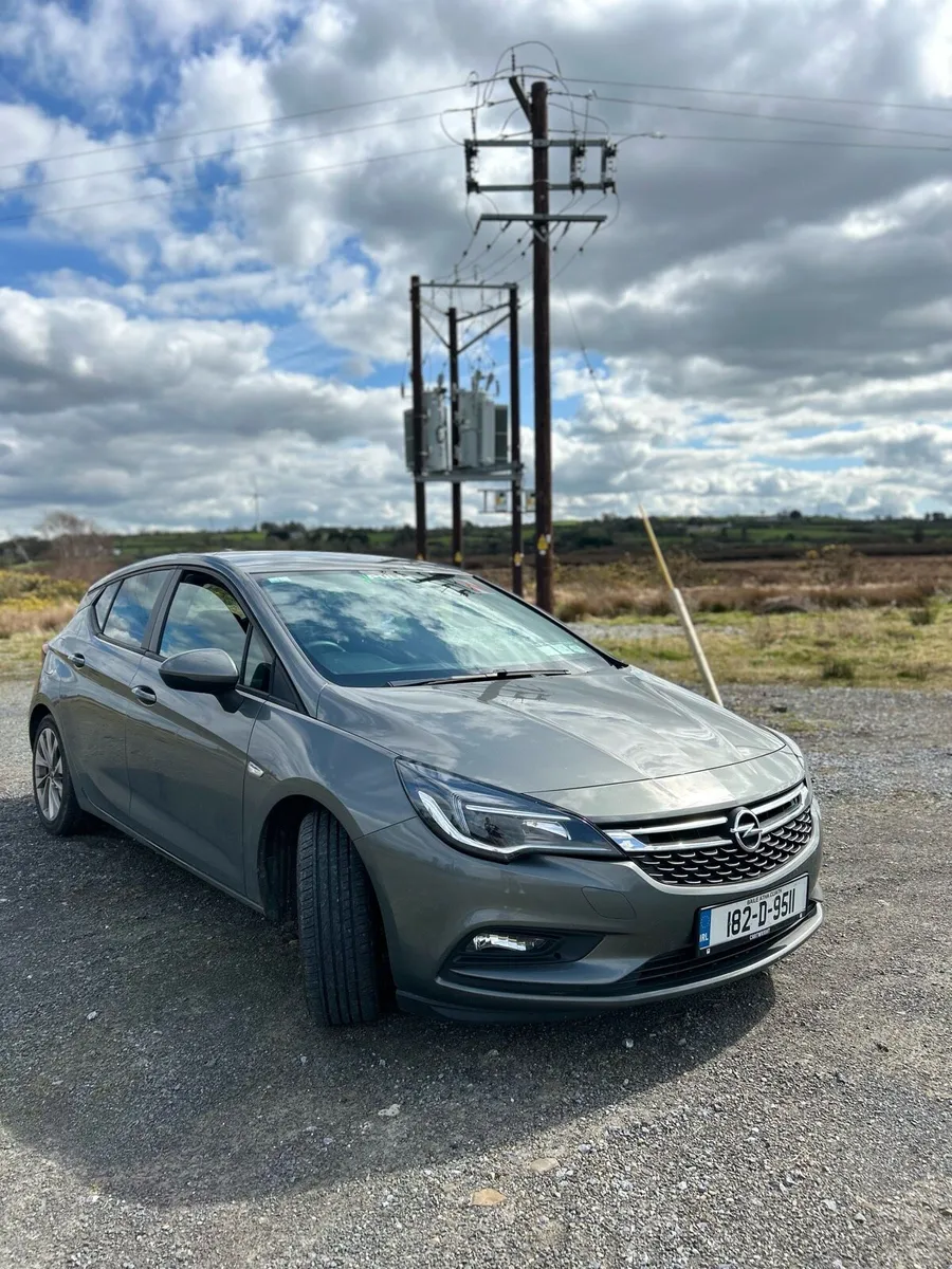 2018 Opel Astra - Image 3