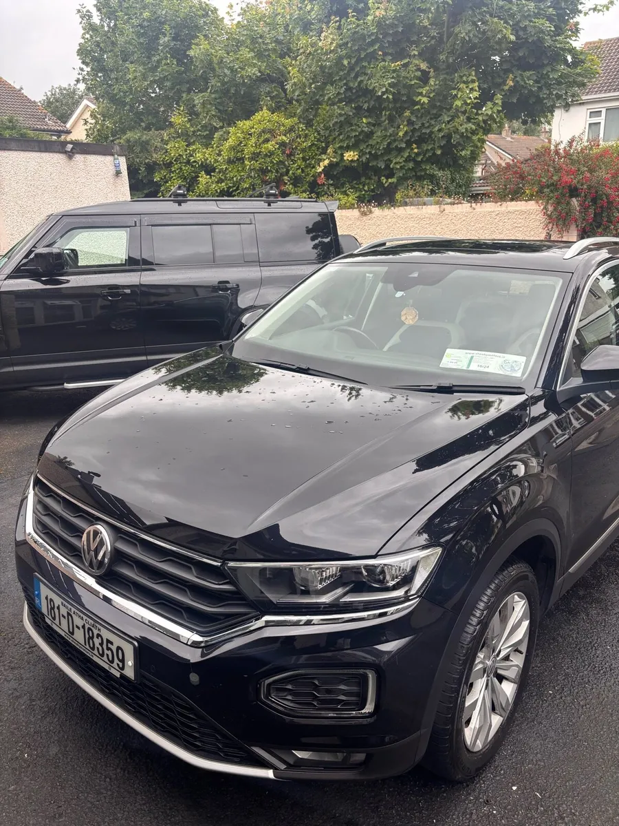 Volkswagen T-Roc - Image 2