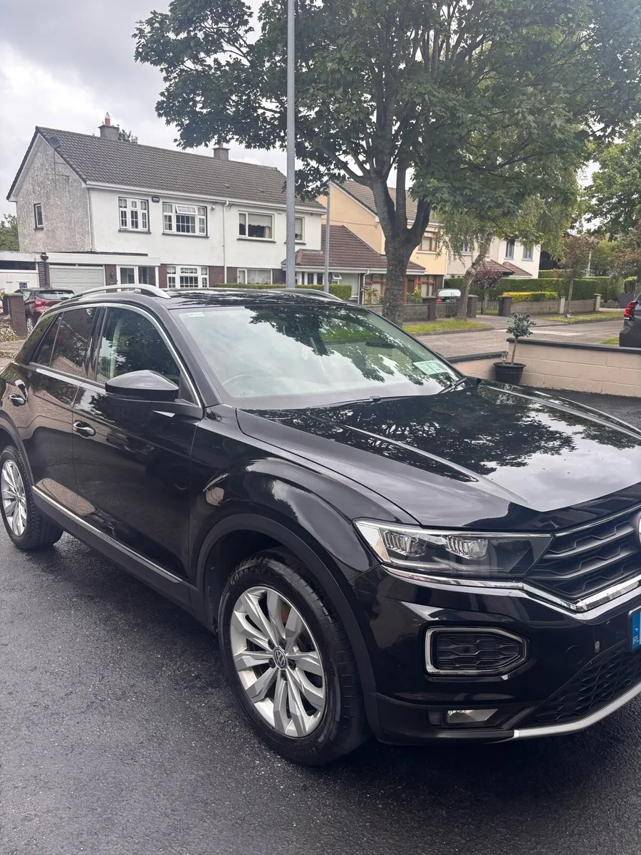 Volkswagen T-Roc - Image 3
