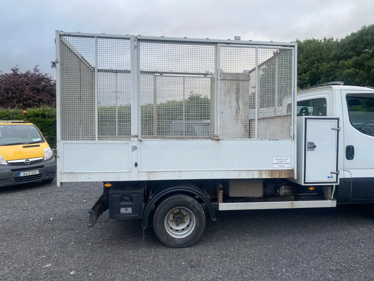 Tipper Refuse Body - Bin Lifter - Image 1