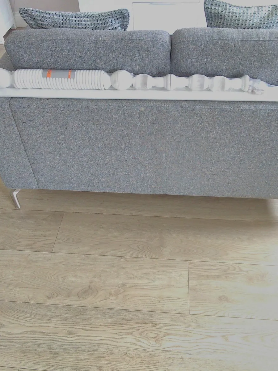10 ft white curtain pole - Image 2