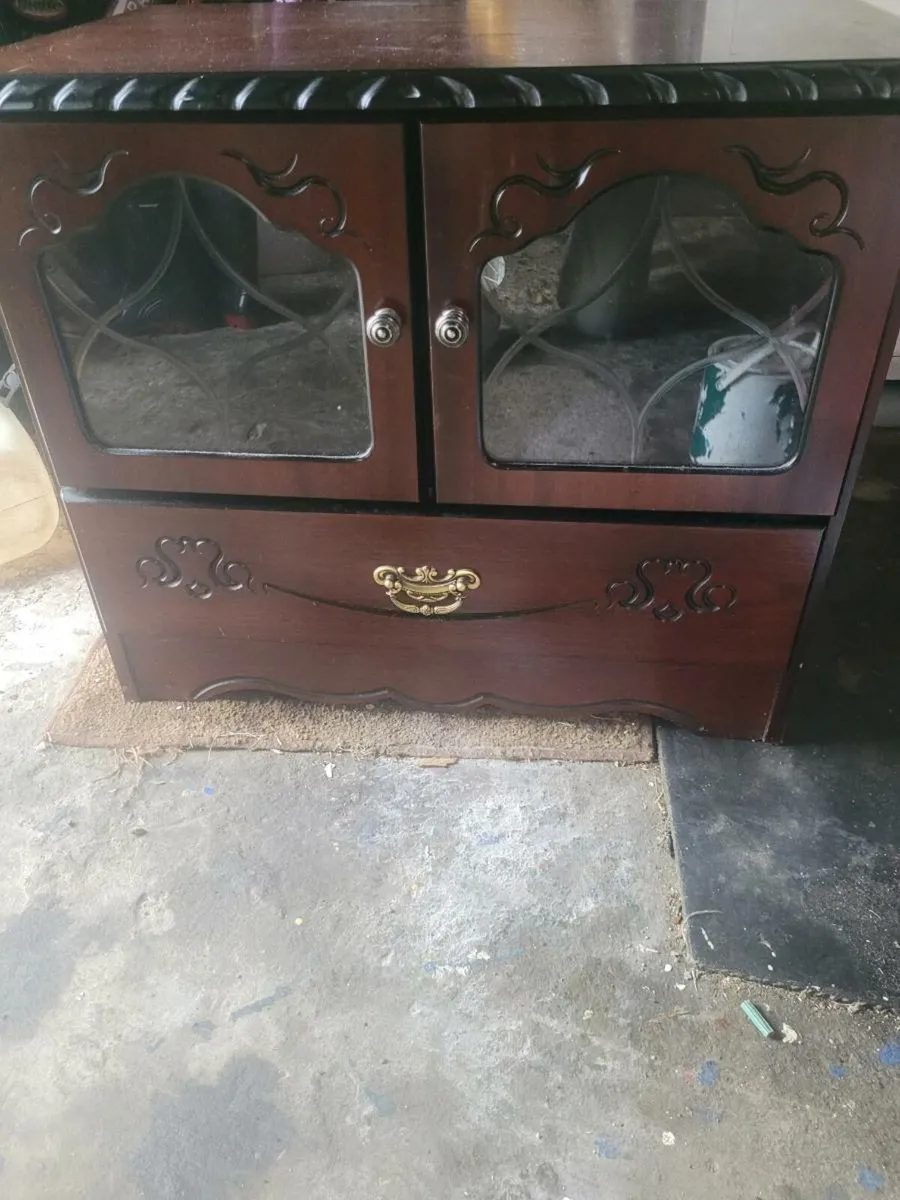 Tv stand - Image 2