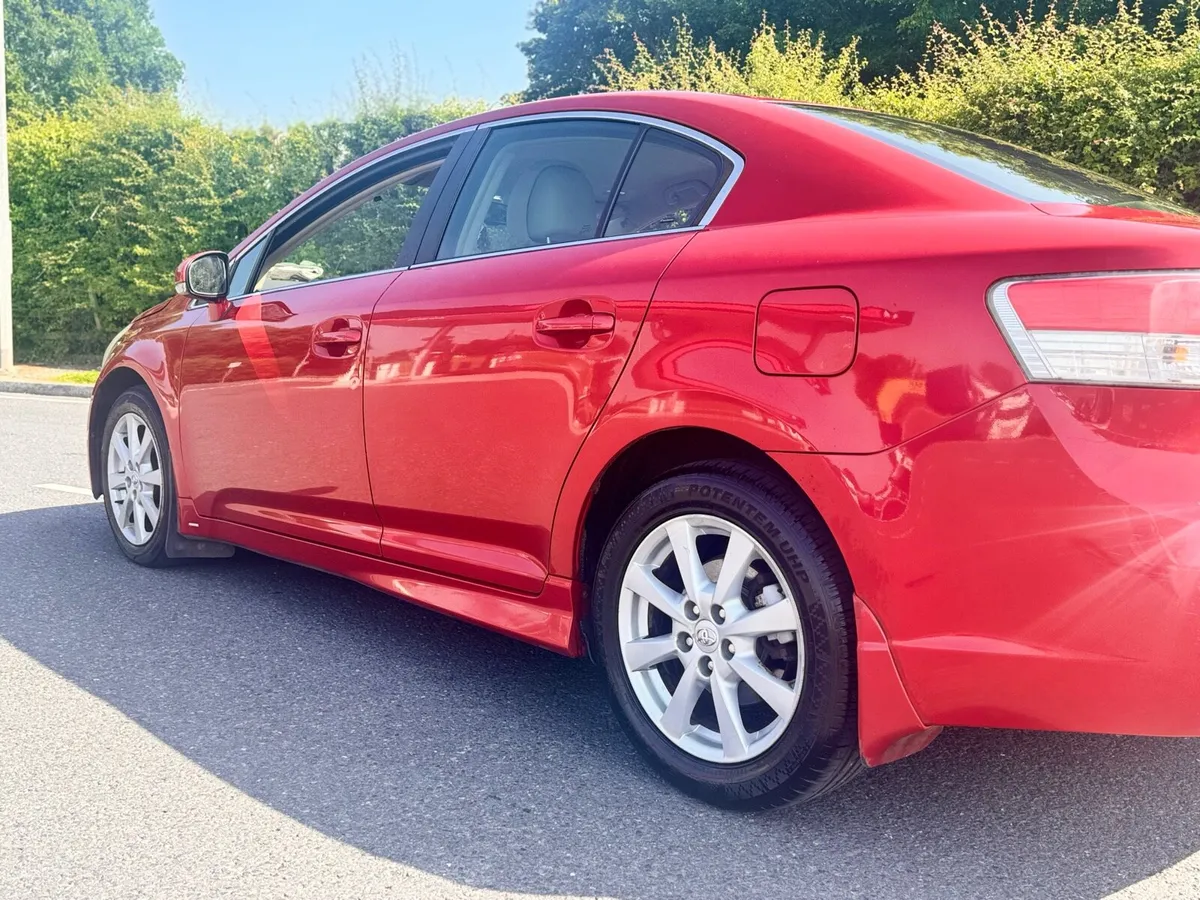 Toyota avensis - Image 2