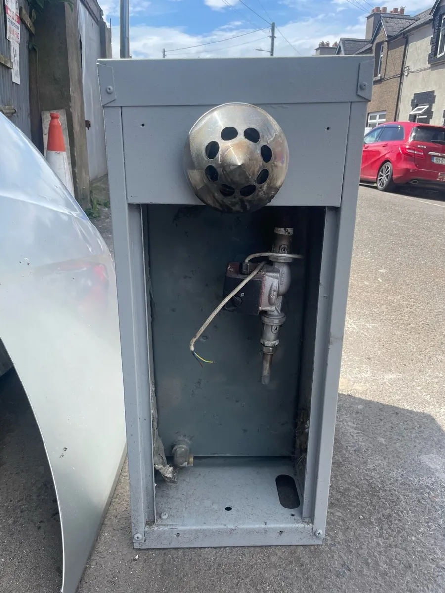 Oil burner - Image 1