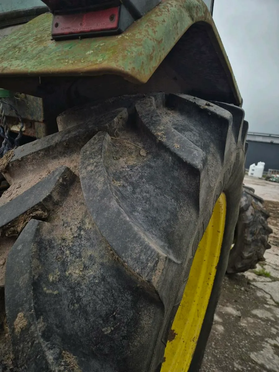 John Deere 3050 - Image 4