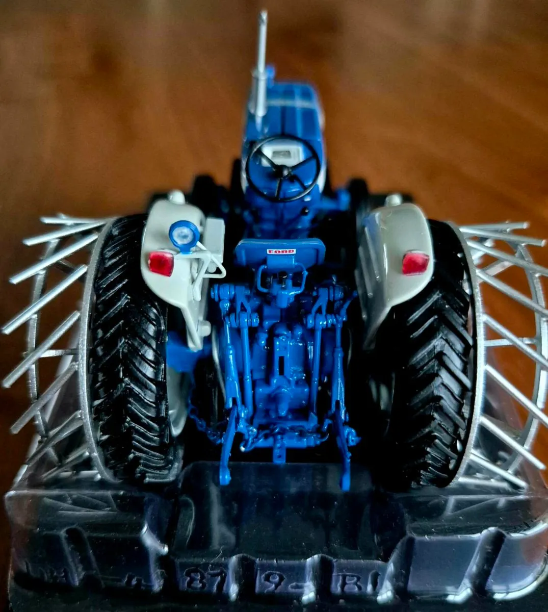 Ford 5000 Model - Image 4