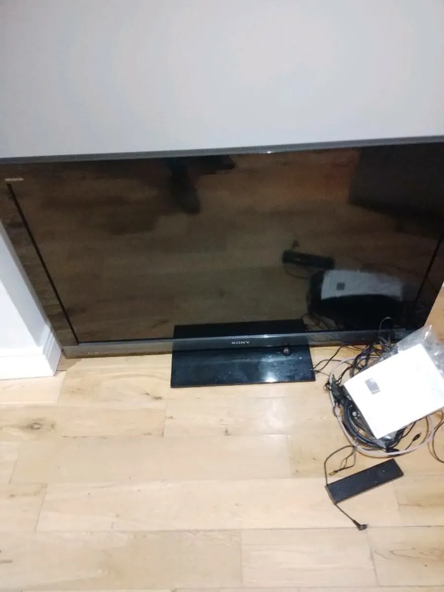 40 inch TV - Image 3