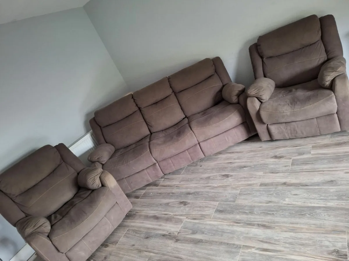 3+1+1 seater reclining clouch and chairs