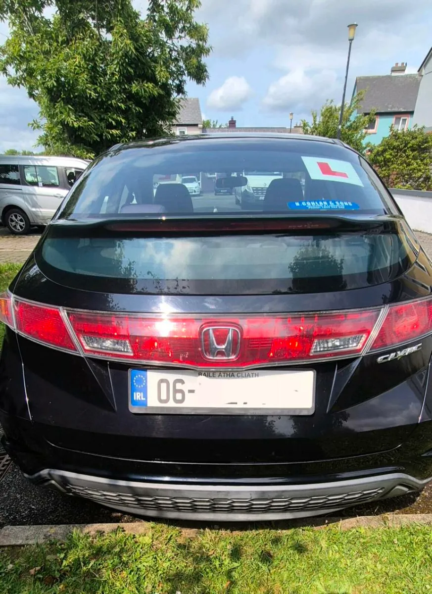 Honda Civic - Image 2