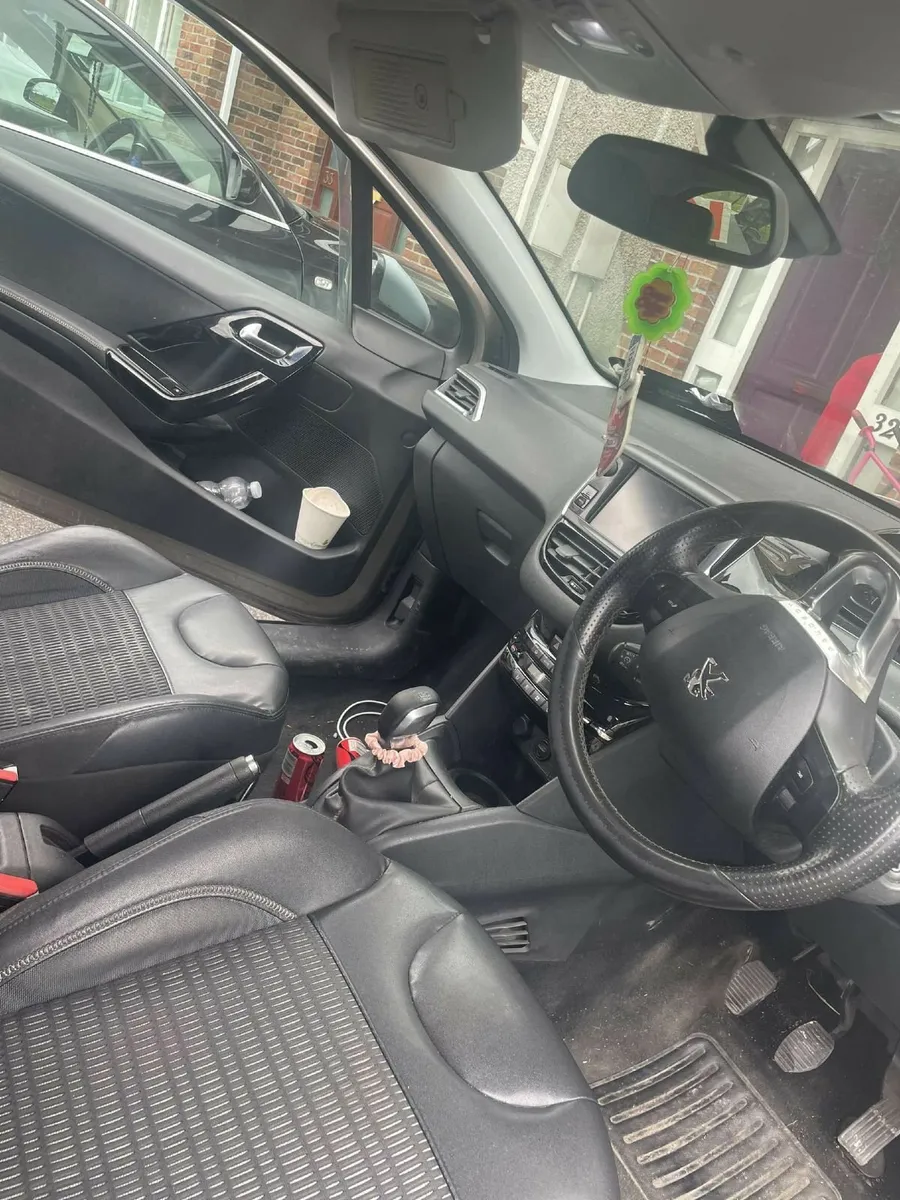 Peugeot 208 2012 - Image 3