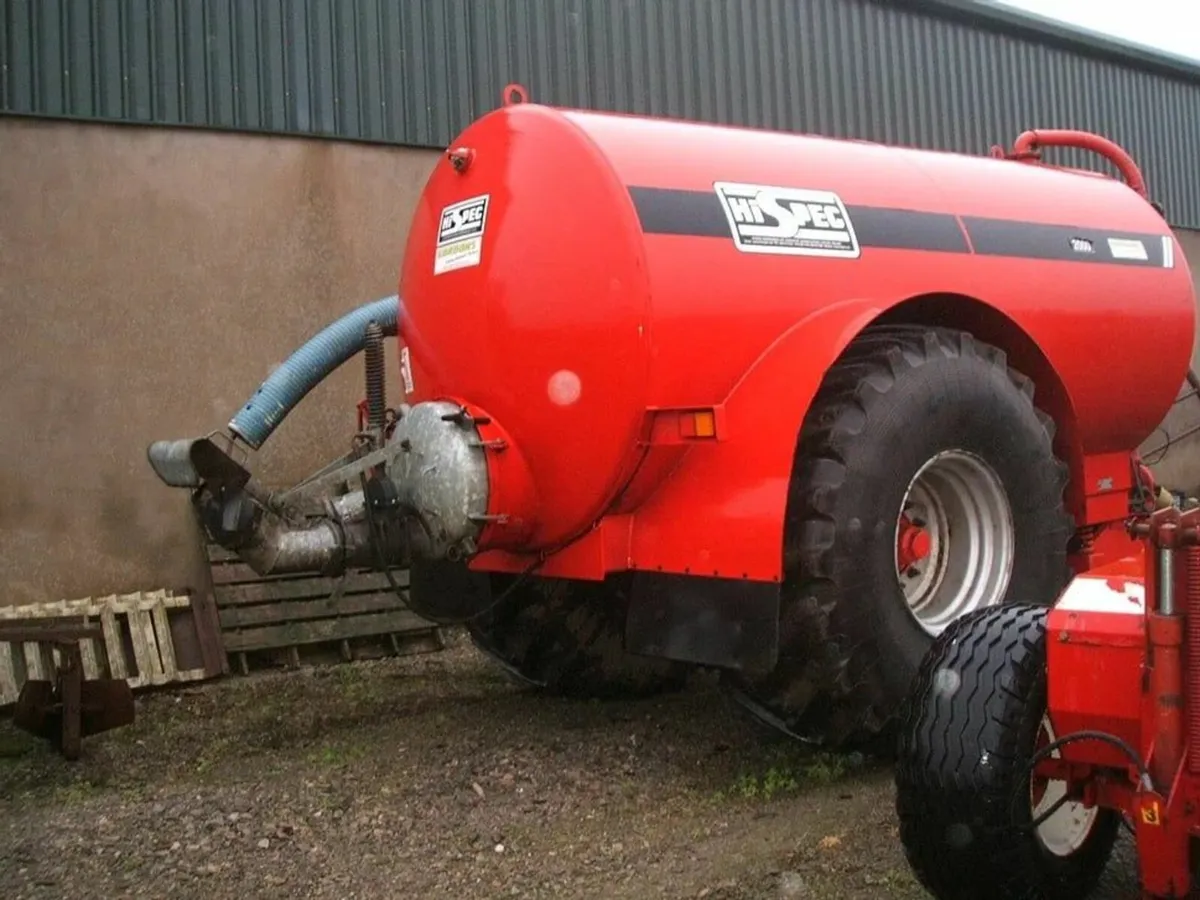 2010 Hi Spec 2000g tanker - Image 1