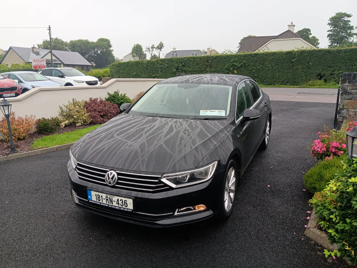 Volkswagen Passat 2018 - Image 2