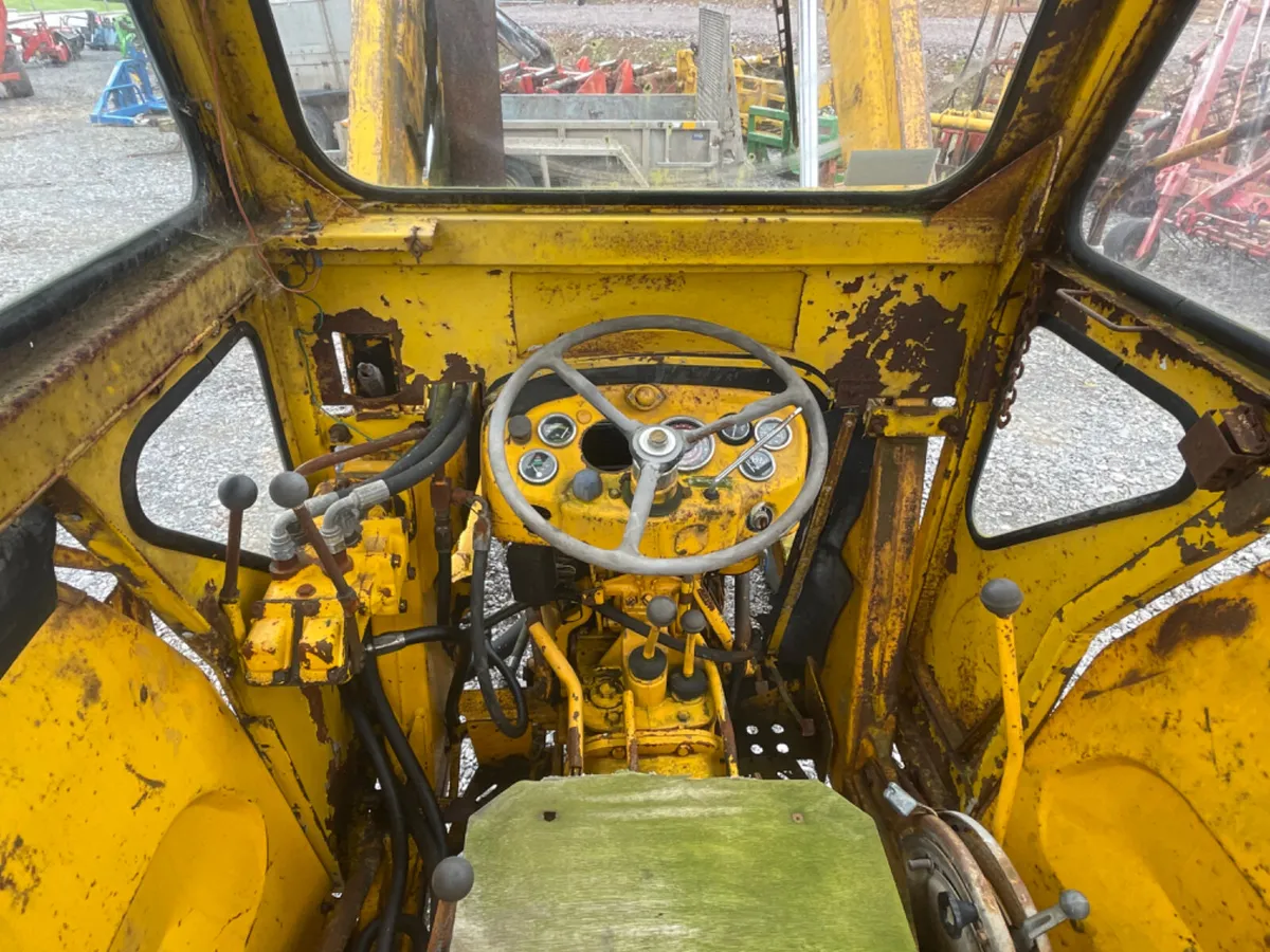 Massey Ferguson 40 industrial - Image 2