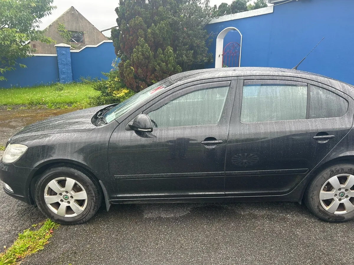 2009 Skoda Octavia automatic - Image 3
