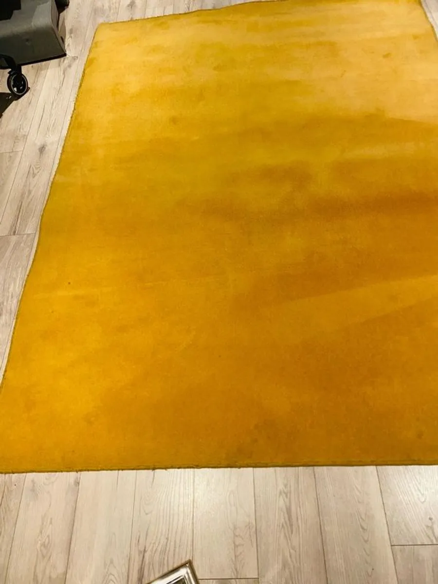 Large Wool Rug - Image 2