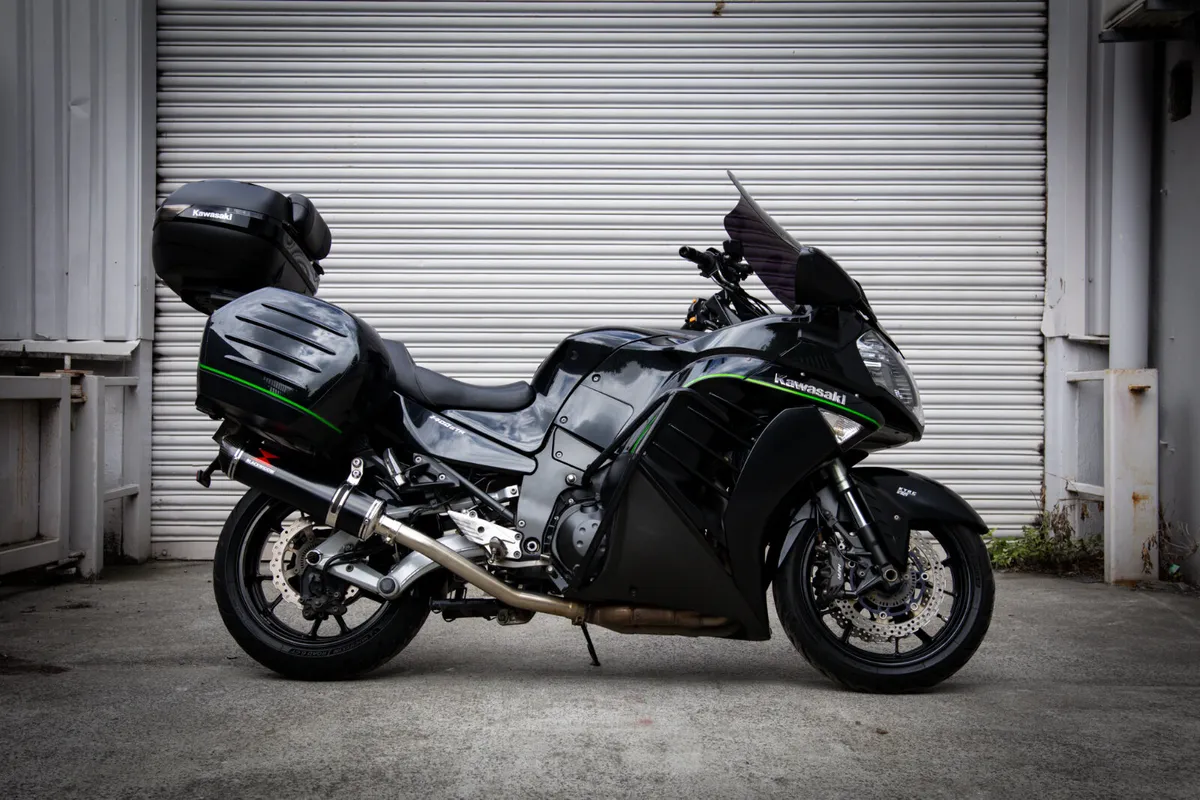 Kawasaki GTR1400 2015 - Image 2