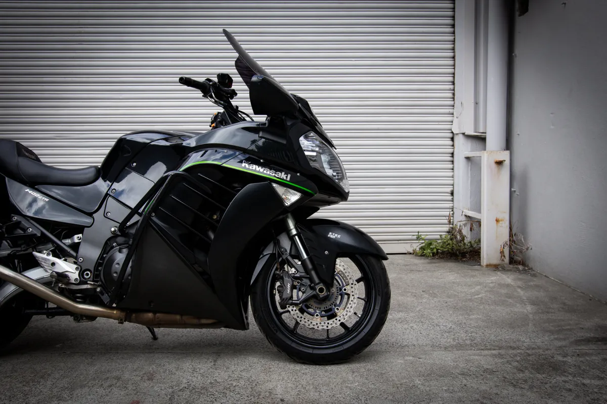 Kawasaki GTR1400 2015 - Image 3