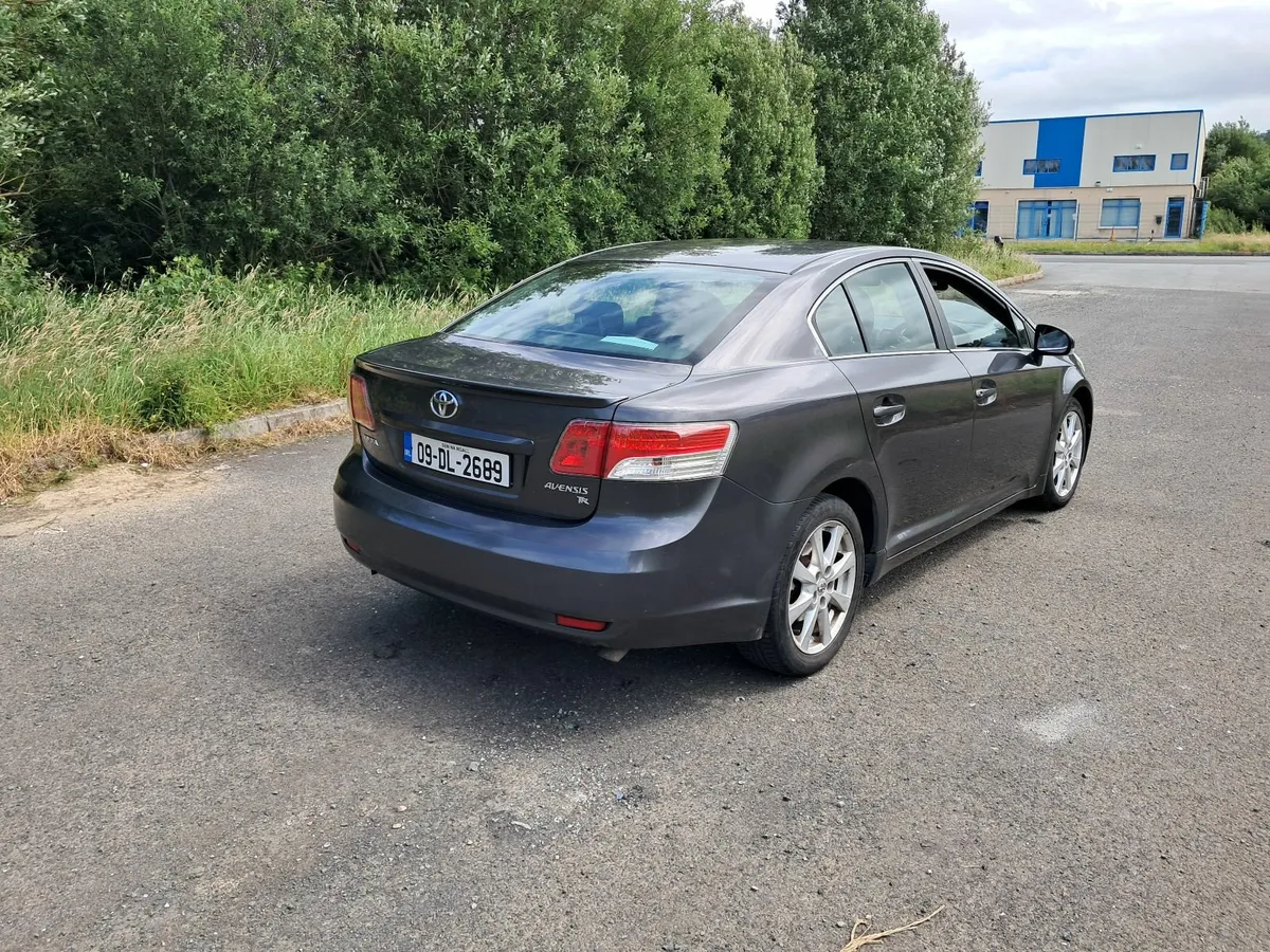 Toyota Avensis 2009 - Image 3