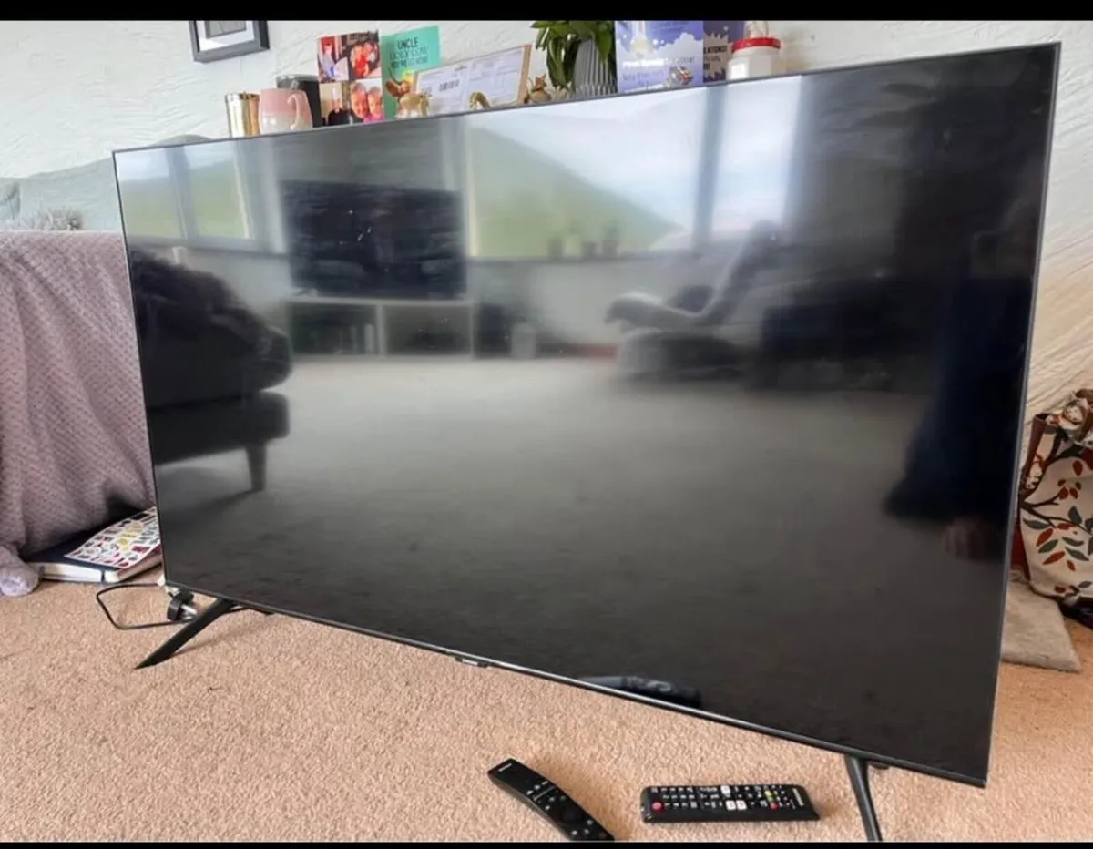 50’ Samsung Smart TV - Image 1
