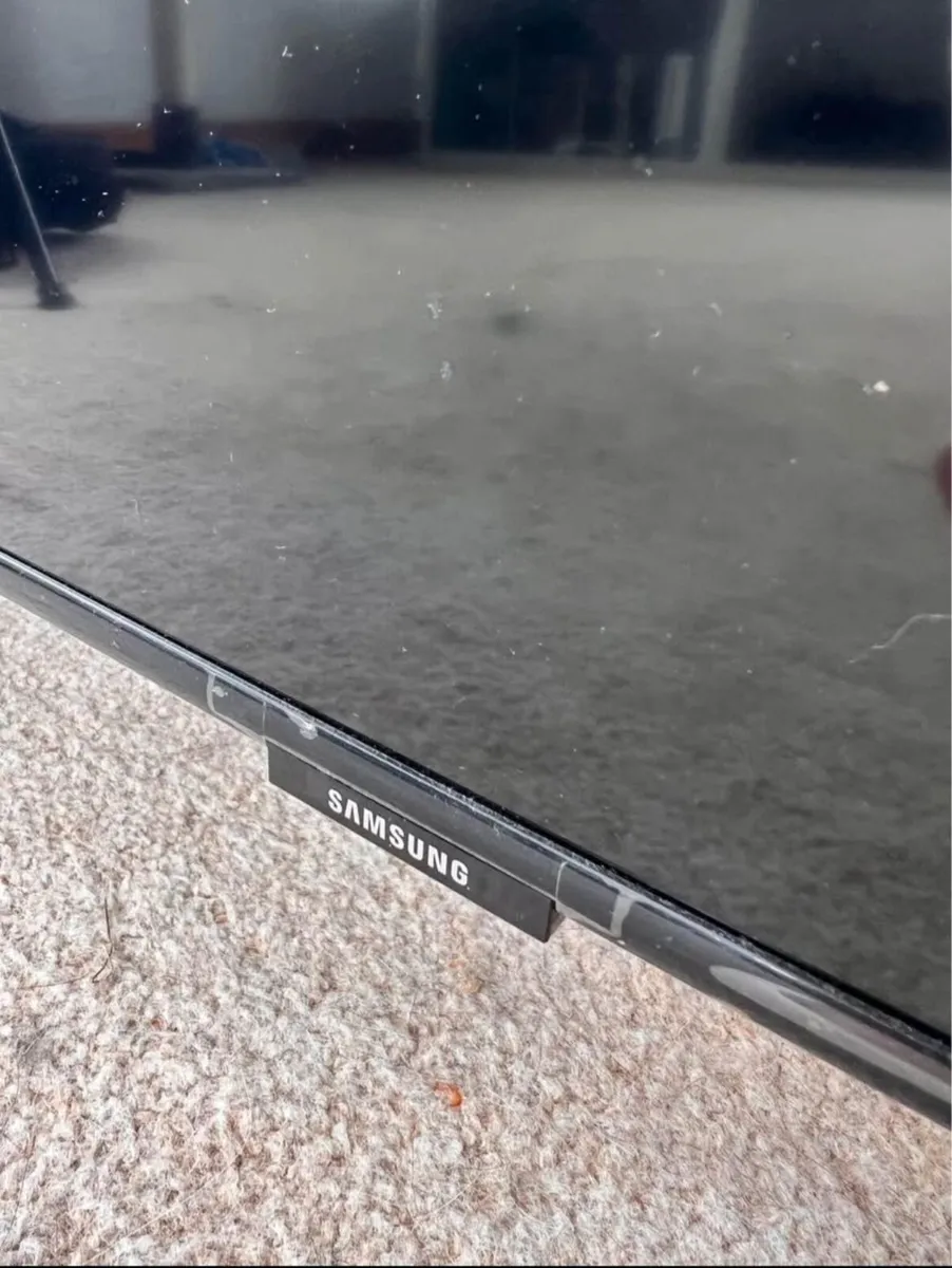50’ Samsung Smart TV - Image 2
