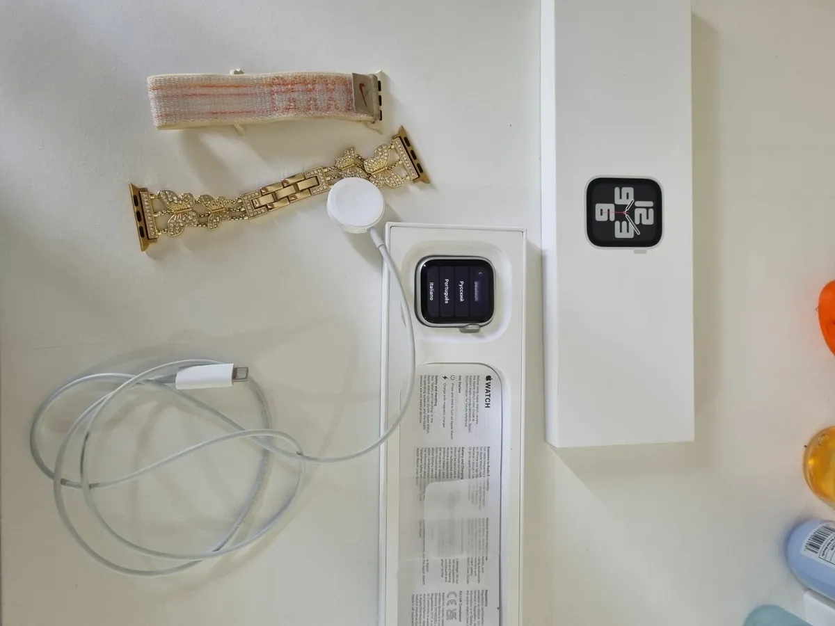 Apple Watch - Image 1